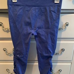 Size 14- Ivivva crop leggings